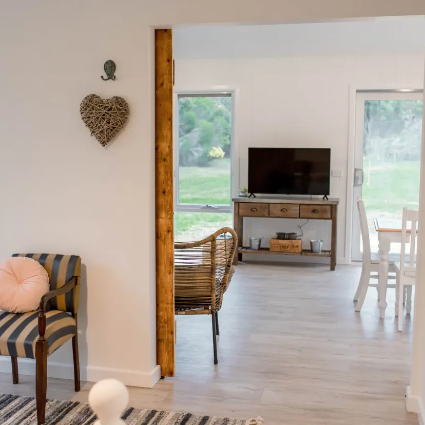 Interior and grounds at The Gables, Eagle Point Cottages