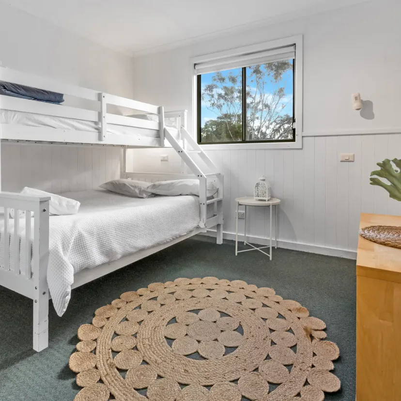 Interior and grounds at Woongara Cottage, Eagle Point Cottages